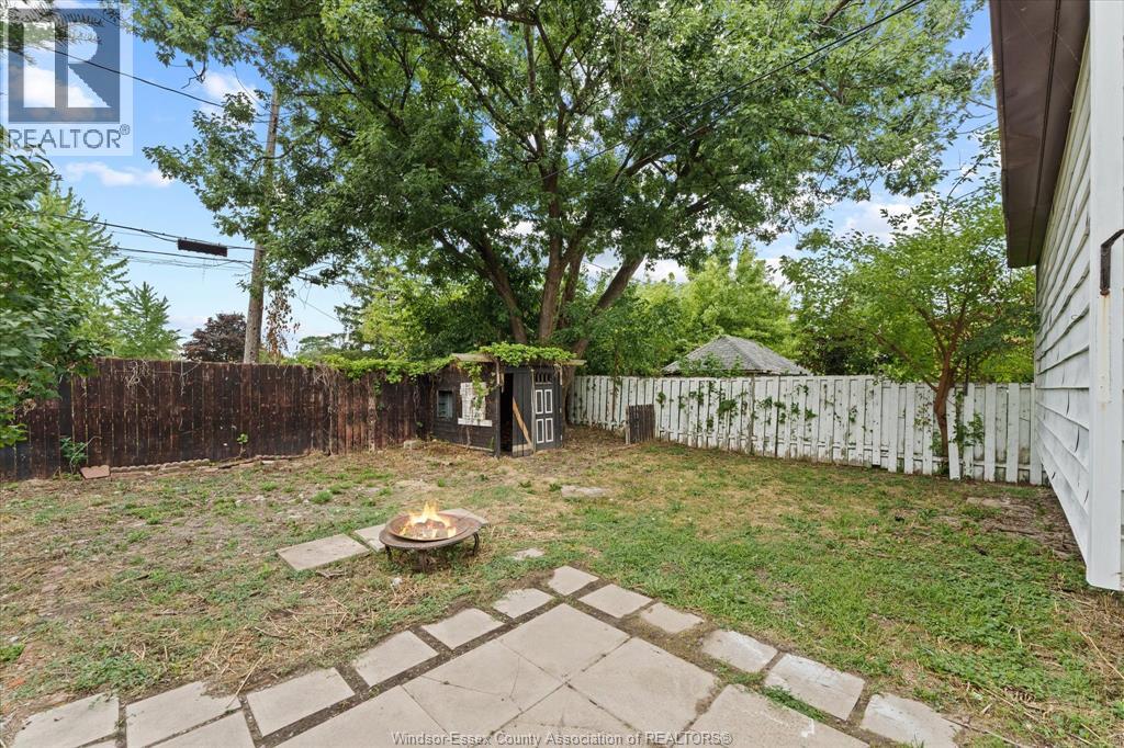 Photo 31 of 1533 Alexis Road, Windsor ON