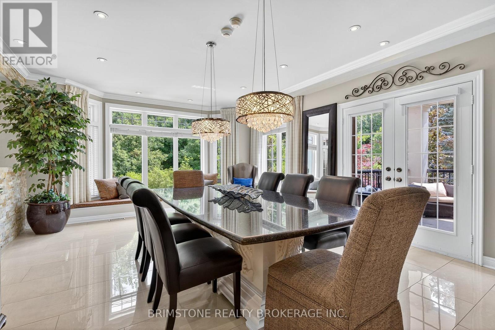 Photo 12 of 123 Salamander Court, Vaughan ON