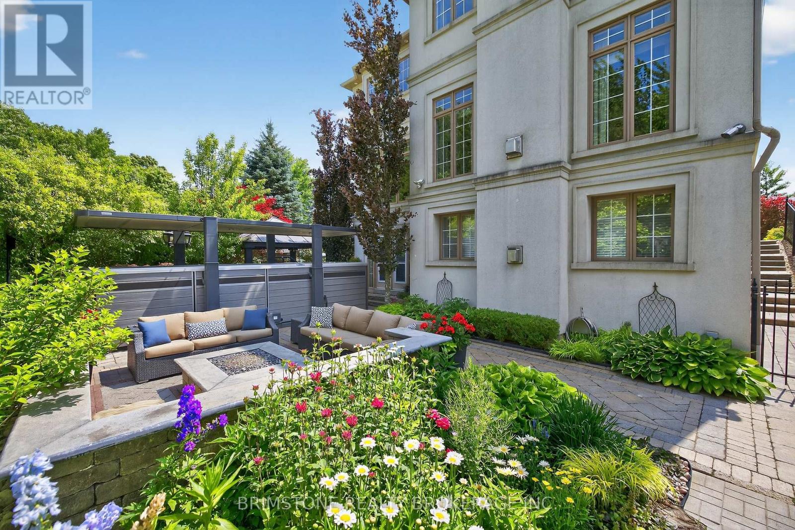 Photo 43 of 123 Salamander Court, Vaughan ON