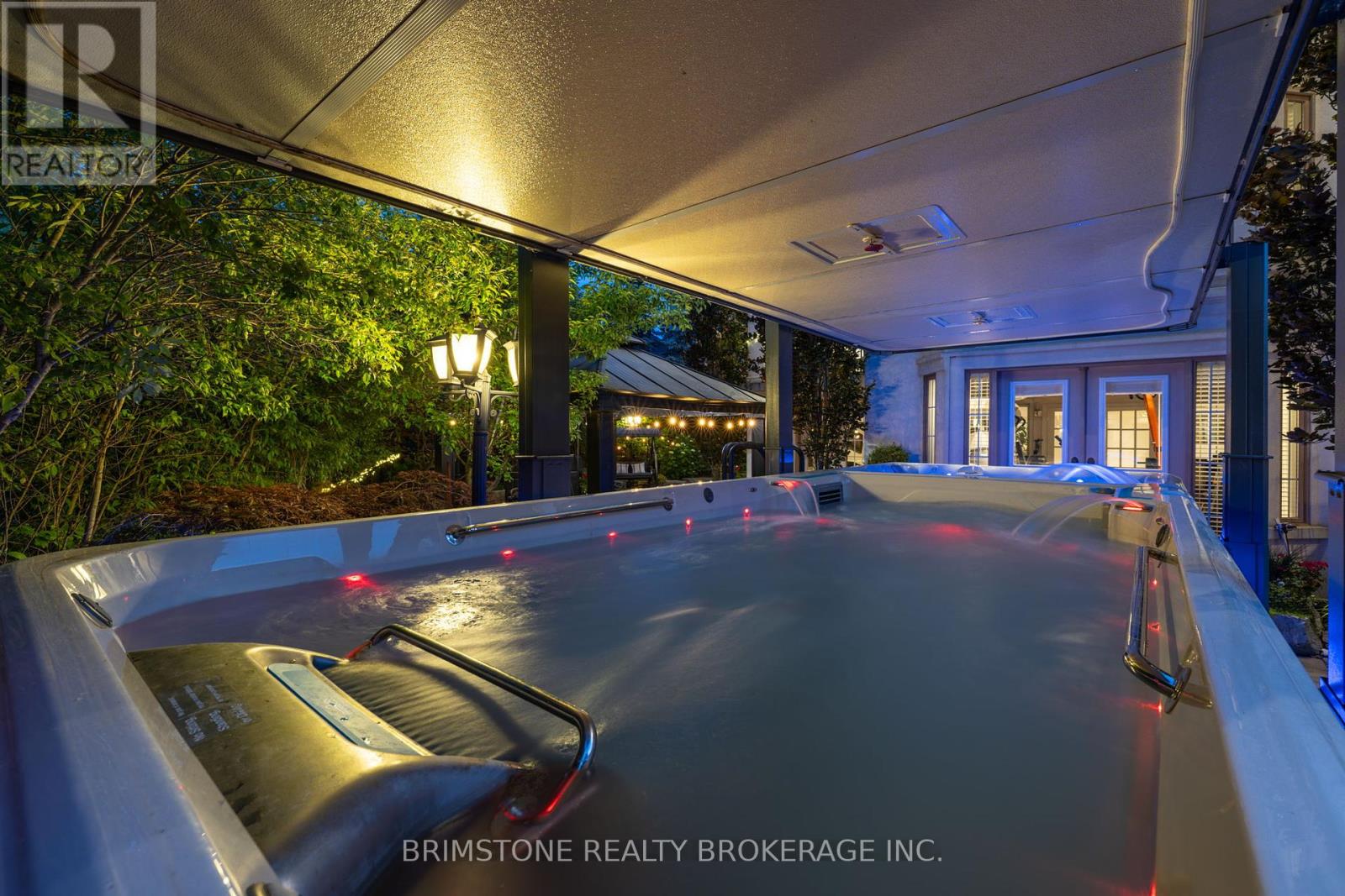 Photo 45 of 123 Salamander Court, Vaughan ON