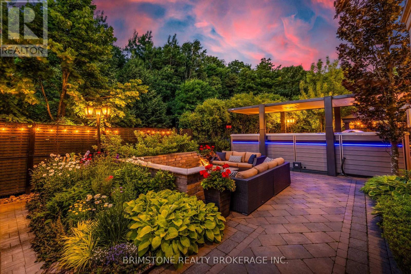 Photo 42 of 123 Salamander Court, Vaughan ON