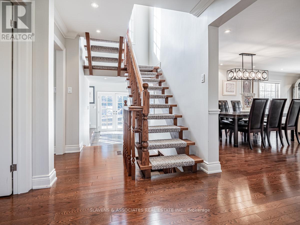 Photo 16 of 18 Hammok Crescent, Markham ON