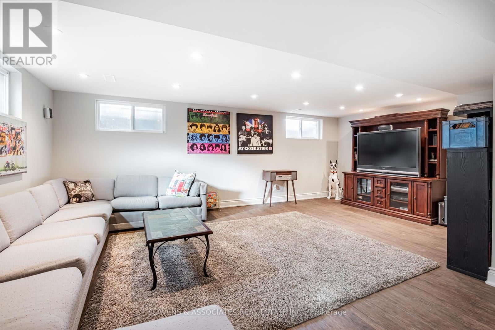 Photo 24 of 18 Hammok Crescent, Markham ON