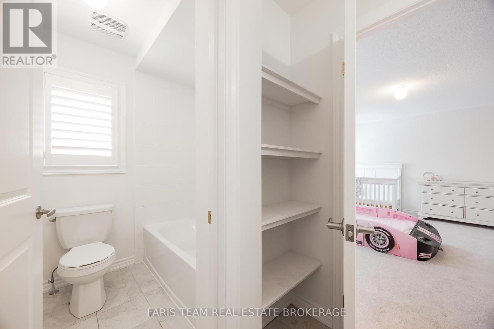 Photo 29 of 1787 Emberton Way, Innisfil ON