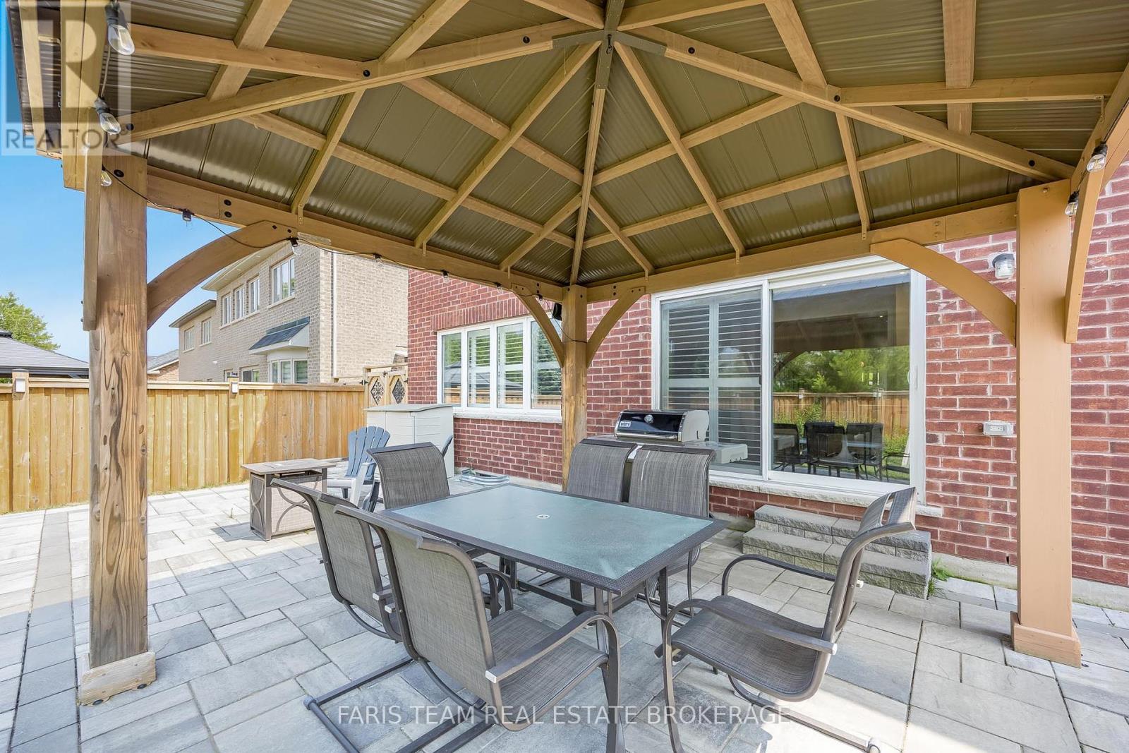 Photo 32 of 1787 Emberton Way, Innisfil ON