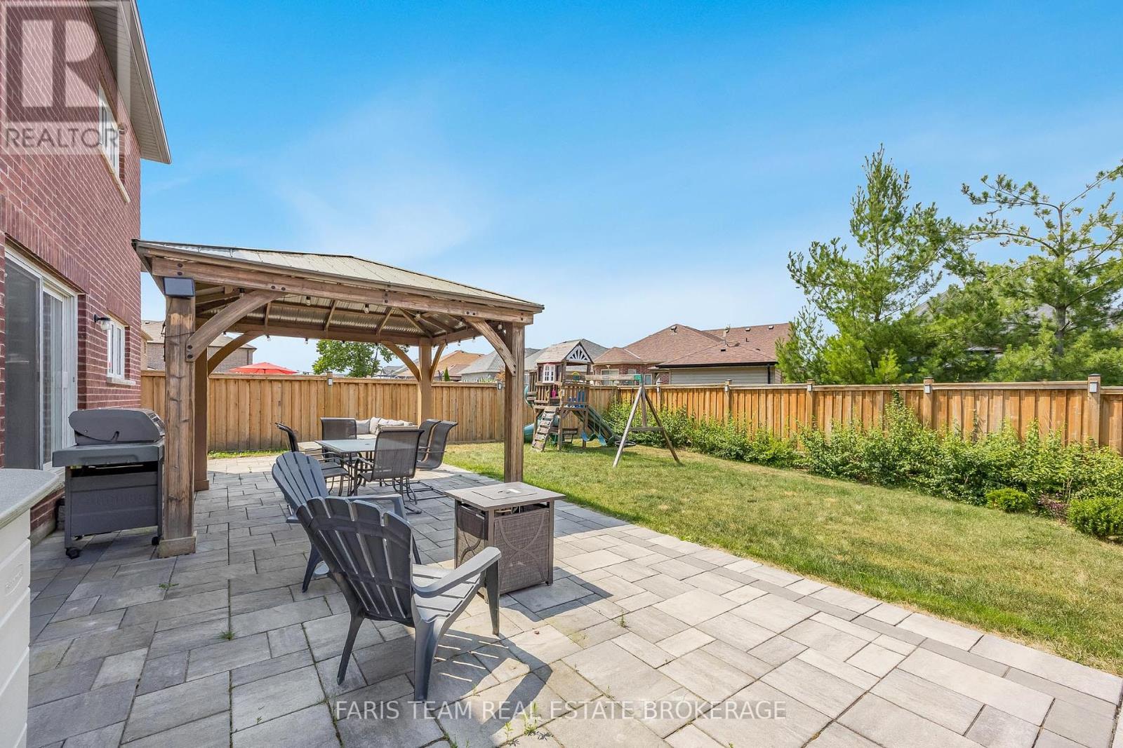 Photo 35 of 1787 Emberton Way, Innisfil ON