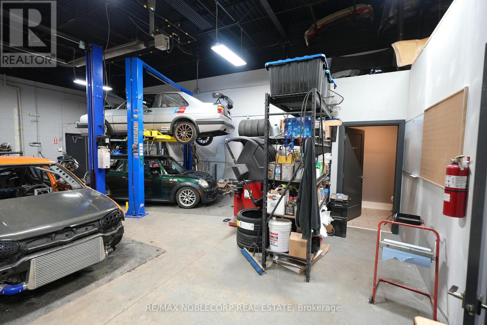 Photo 16 of 4 310 Millway Avenue, Vaughan ON
