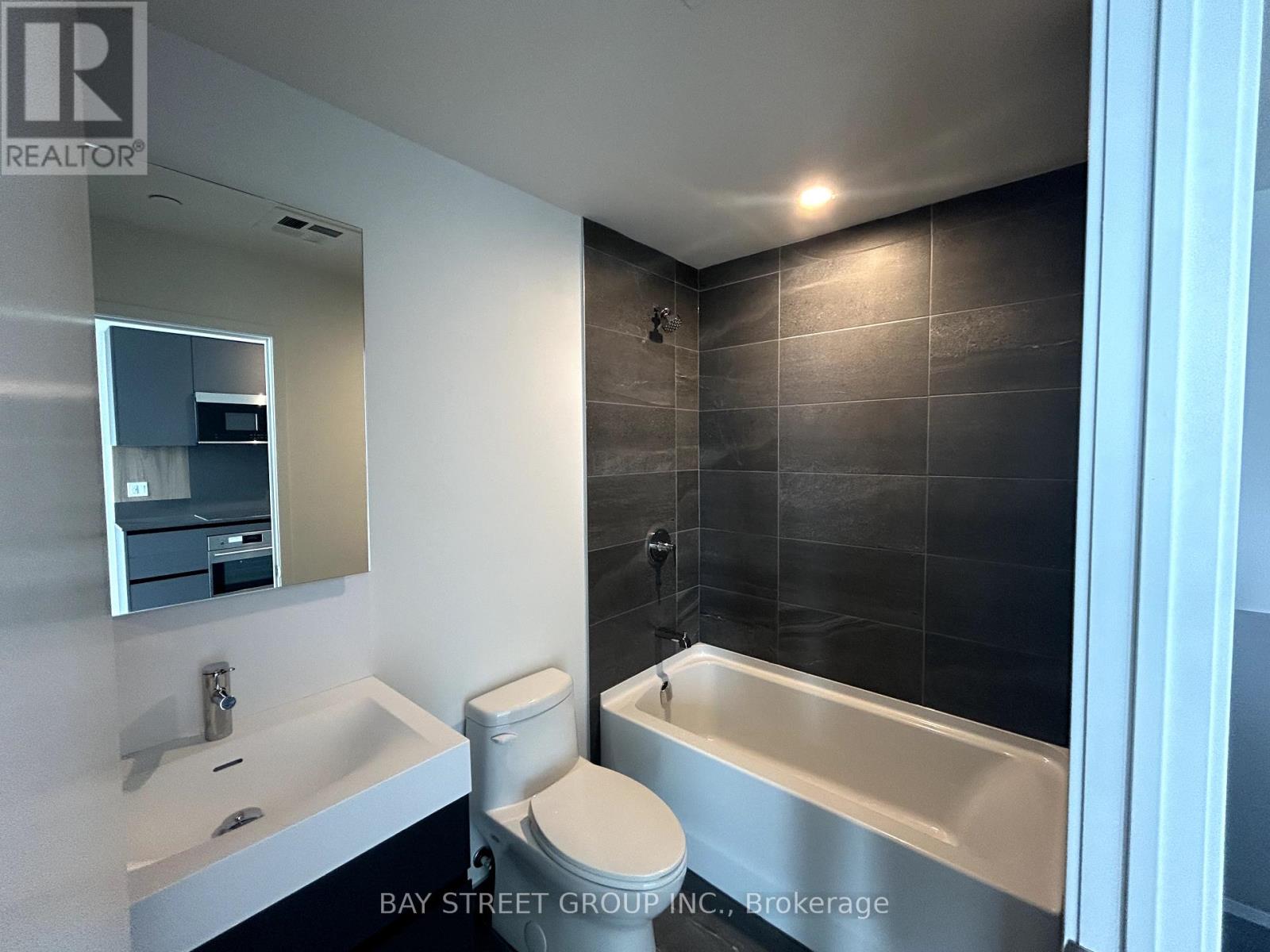 Photo 15 of 3008 39 Mary Street, Barrie ON