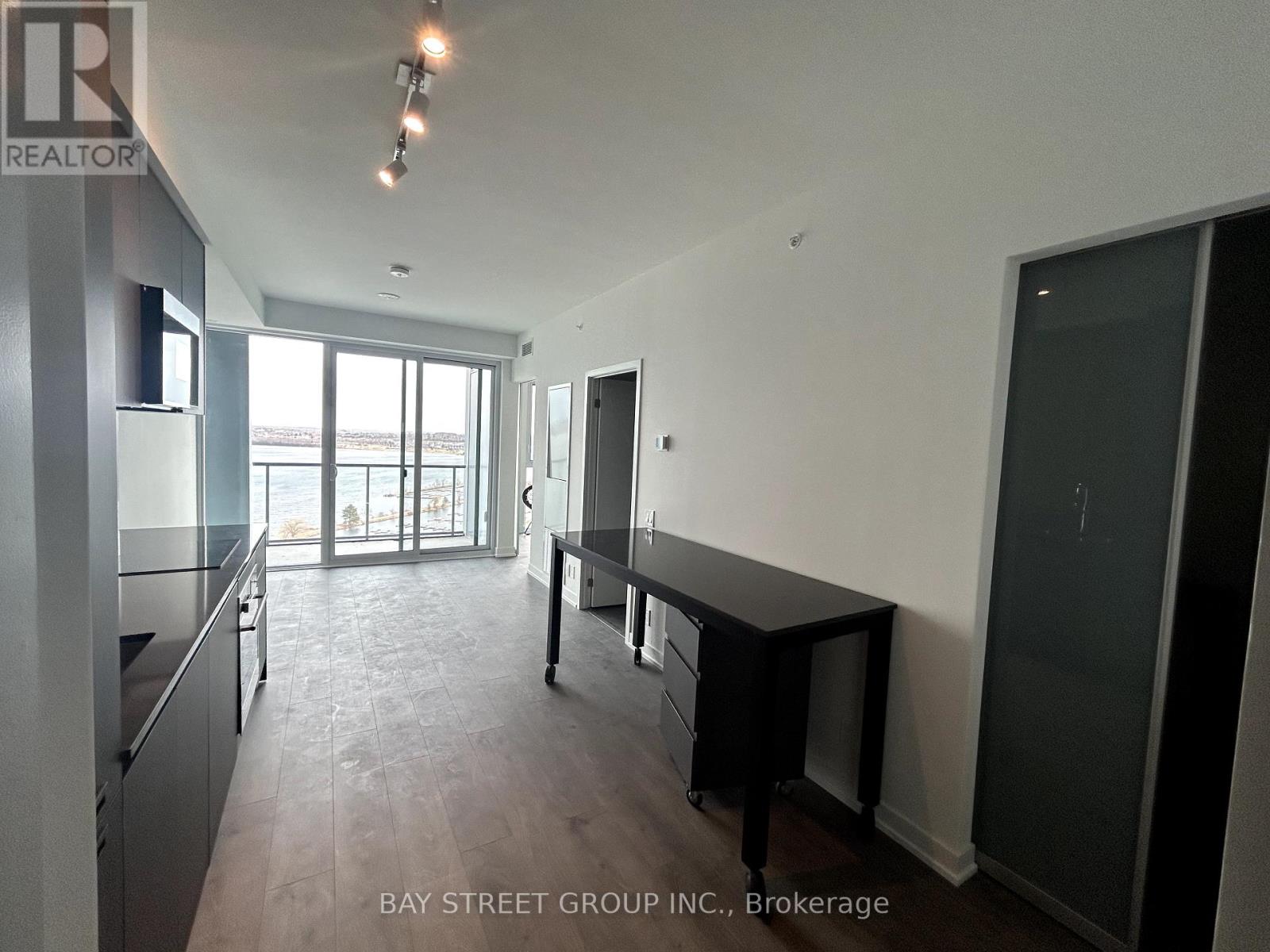 Photo 7 of 3008 39 Mary Street, Barrie ON