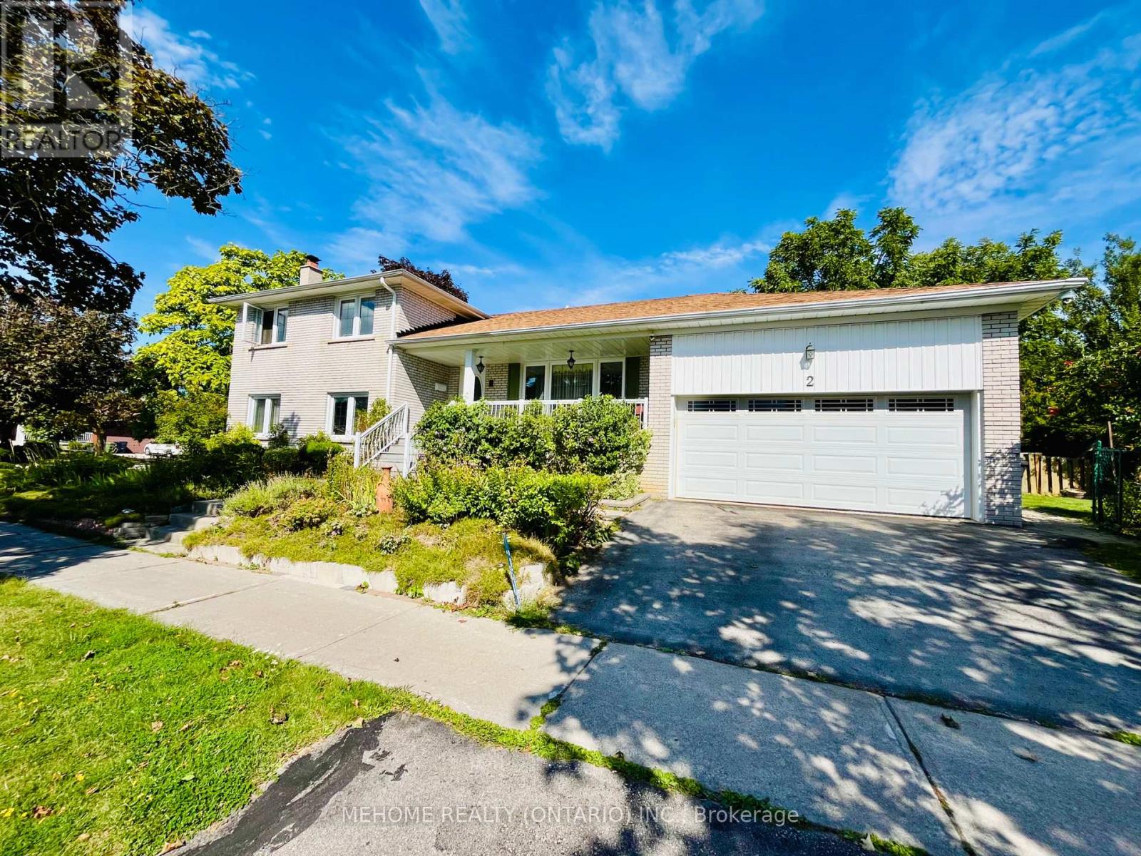 Photo 1 of Upper 2 Corton Gate, Toronto ON
