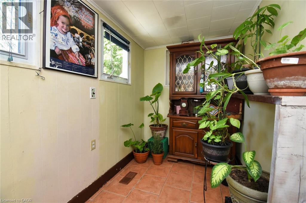 Photo 17 of 17 Park Row N, Hamilton ON
