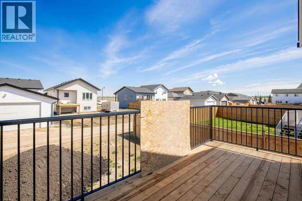 Photo 32 of 154 Norseman Close, Penhold AB