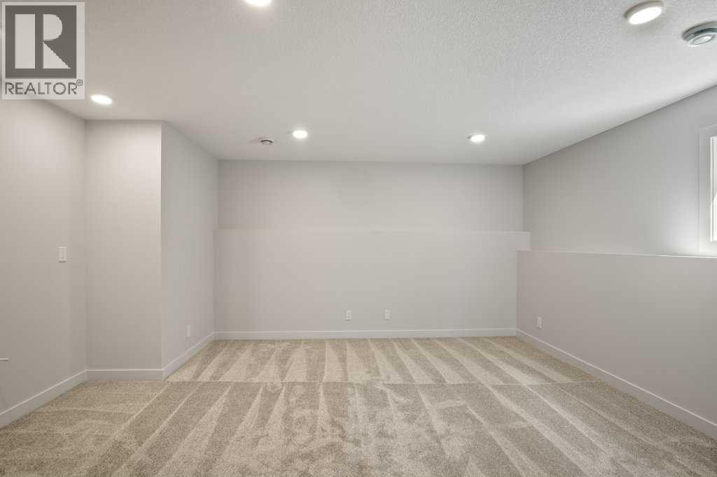 Photo 19 of 154 Norseman Close, Penhold AB
