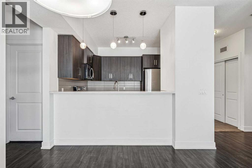Photo 7 of 304 611 Edmonton Trail Ne, Calgary AB