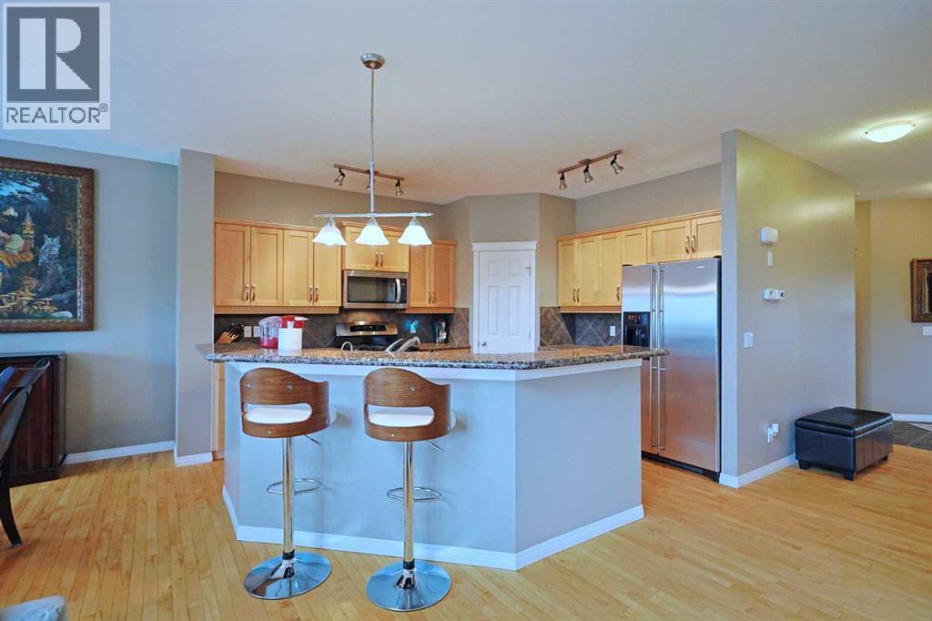 Photo 16 of 242 Royal Birkdale Crescent Nw, Calgary AB
