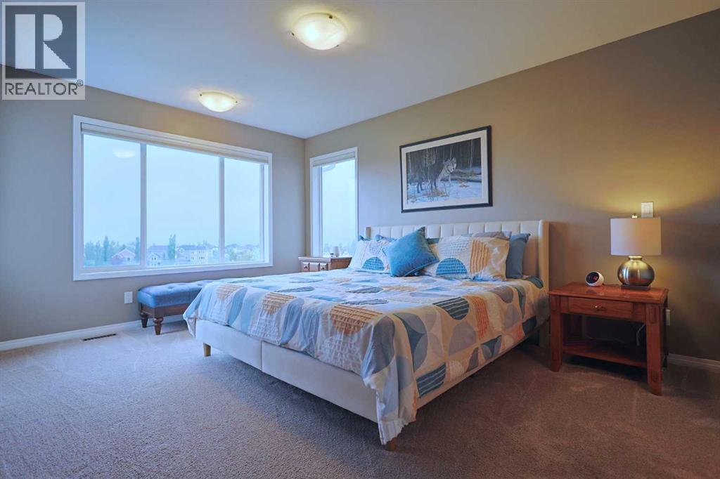 Photo 25 of 242 Royal Birkdale Crescent Nw, Calgary AB
