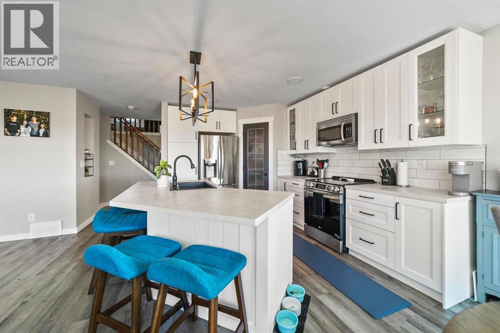 Photo 7 of 3908 76 Street, Camrose AB