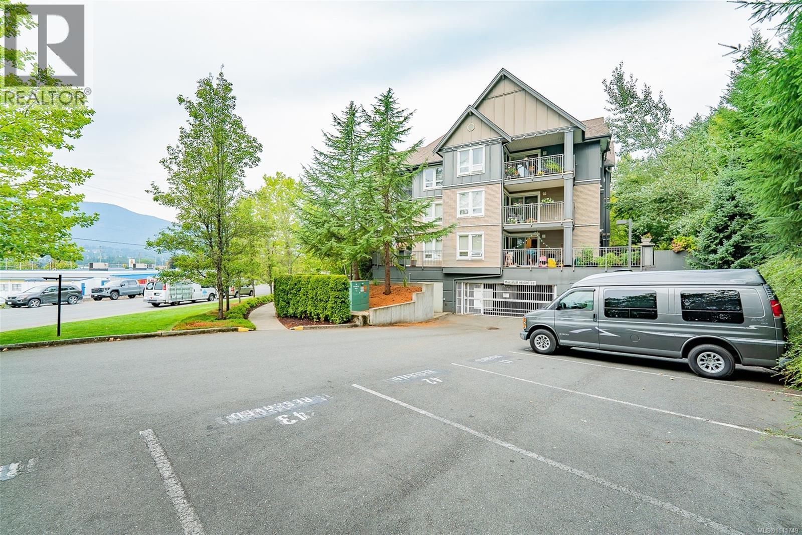 Photo 32 of 201 1620 Townsite Rd, Nanaimo BC