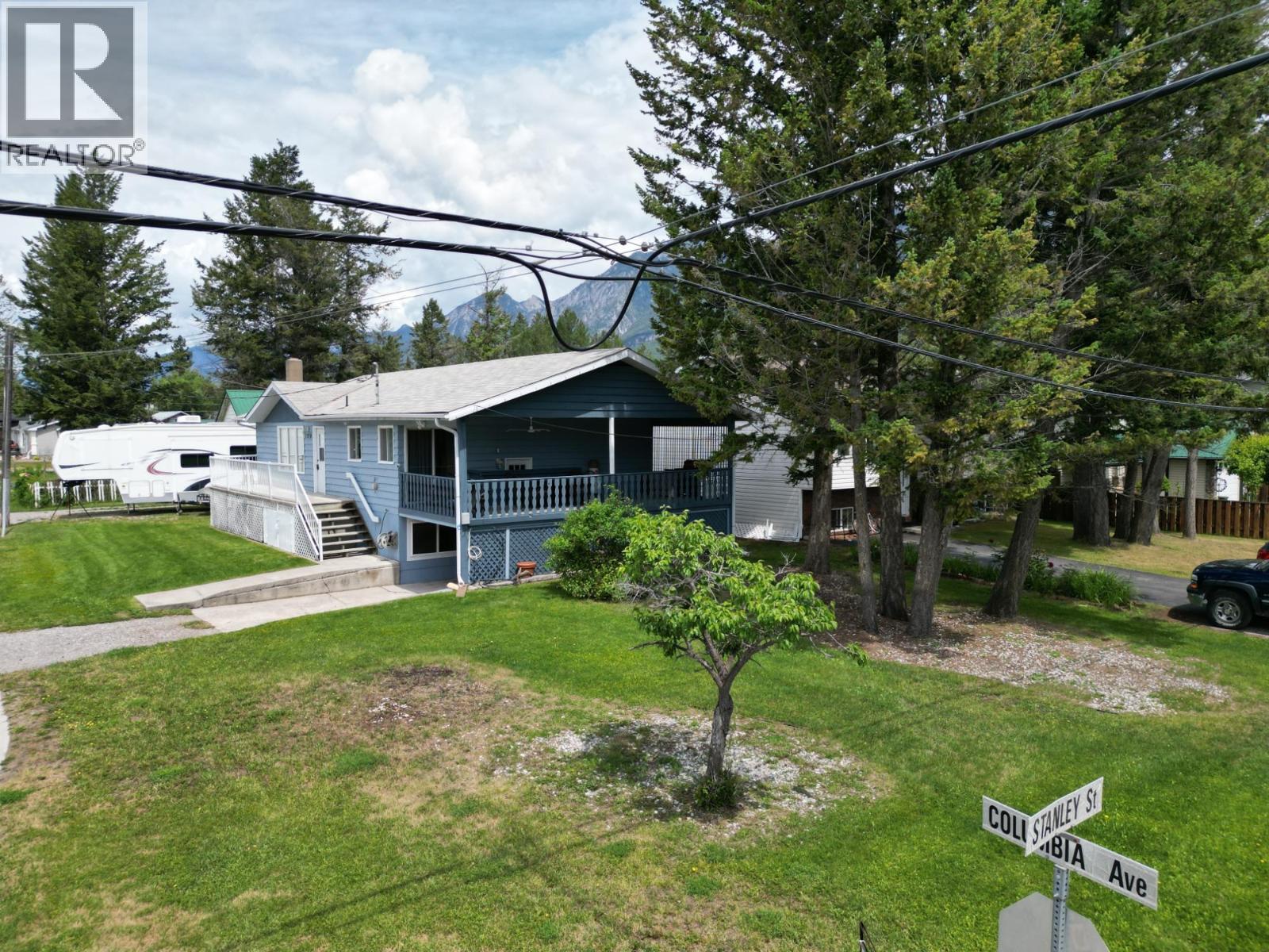 Photo 31 of 7558 Columbia Avenue, Radium Hot Springs BC