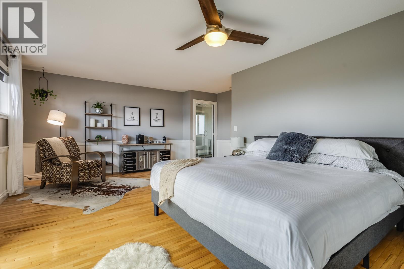  4812 Lakeshore Place, Kelowna