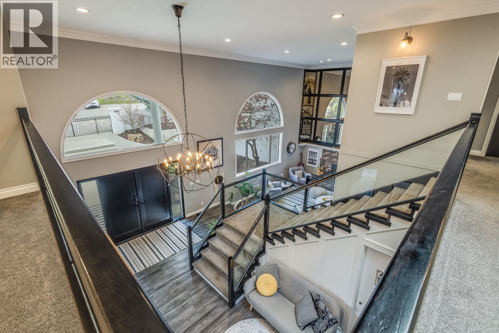  4812 Lakeshore Place, Kelowna