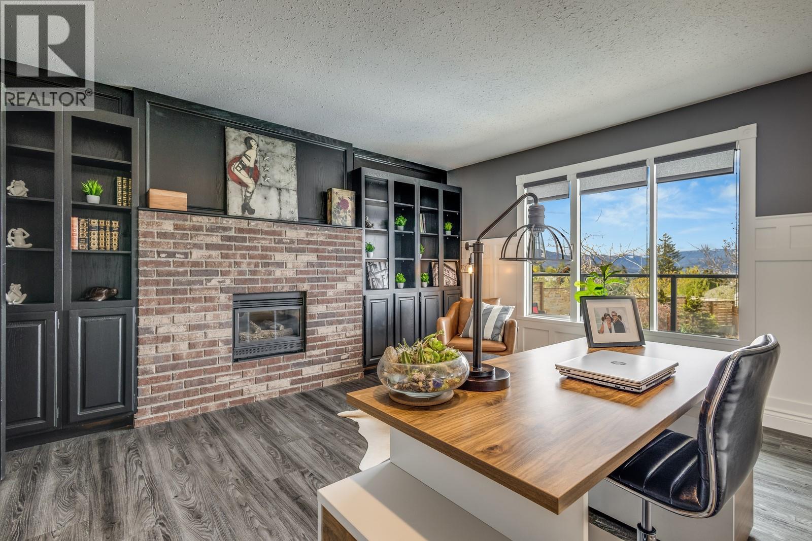  4812 Lakeshore Place, Kelowna