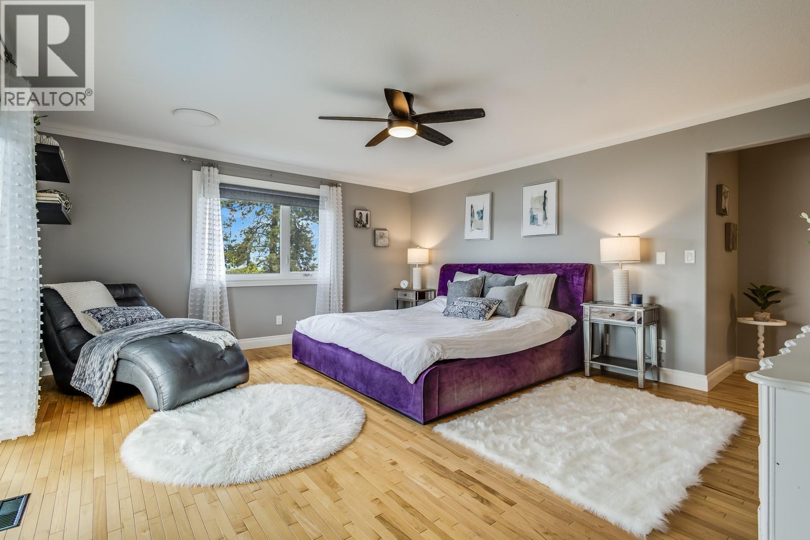  4812 Lakeshore Place, Kelowna