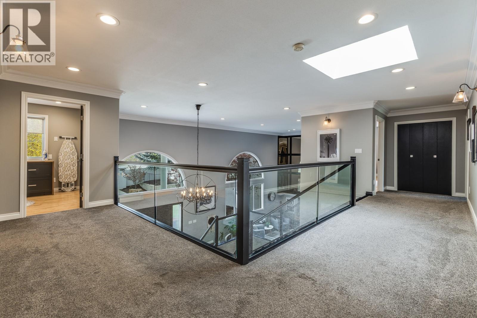  4812 Lakeshore Place, Kelowna