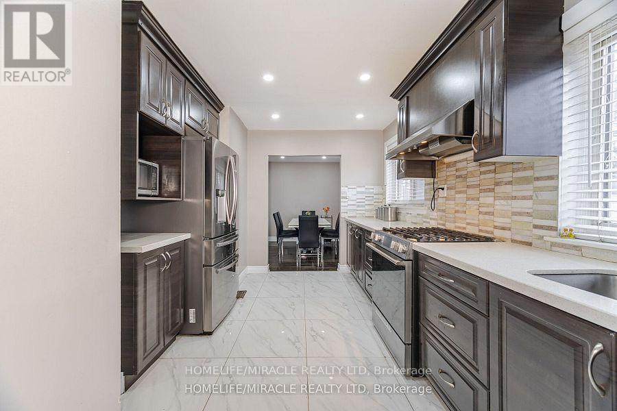 Photo 12 of 345 Silverstone Drive, Toronto ON