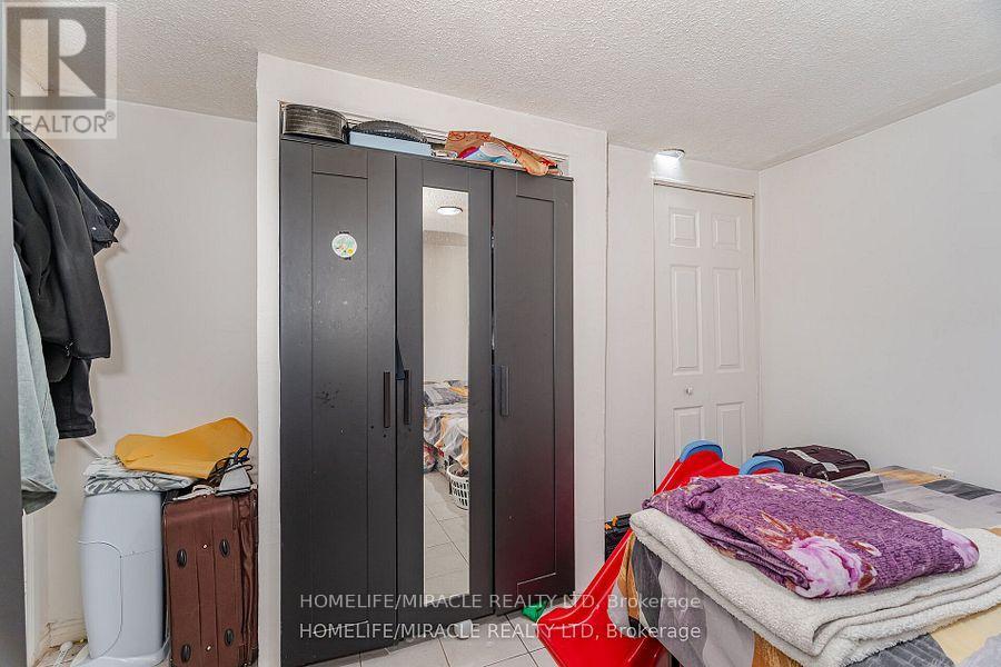 Photo 40 of 345 Silverstone Drive, Toronto ON