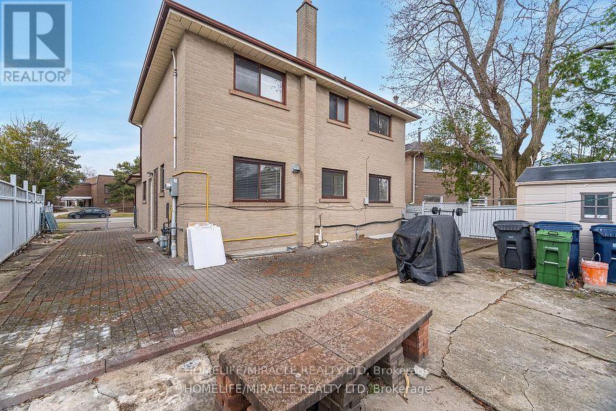 Photo 45 of 345 Silverstone Drive, Toronto ON