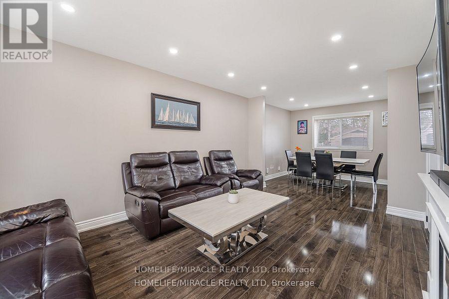 Photo 9 of 345 Silverstone Drive, Toronto ON