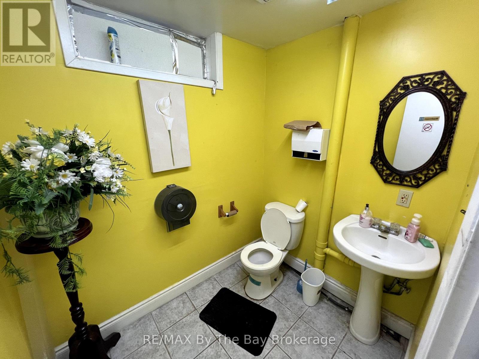 Photo 14 of 2 111 Main Street, Wasaga Beach ON