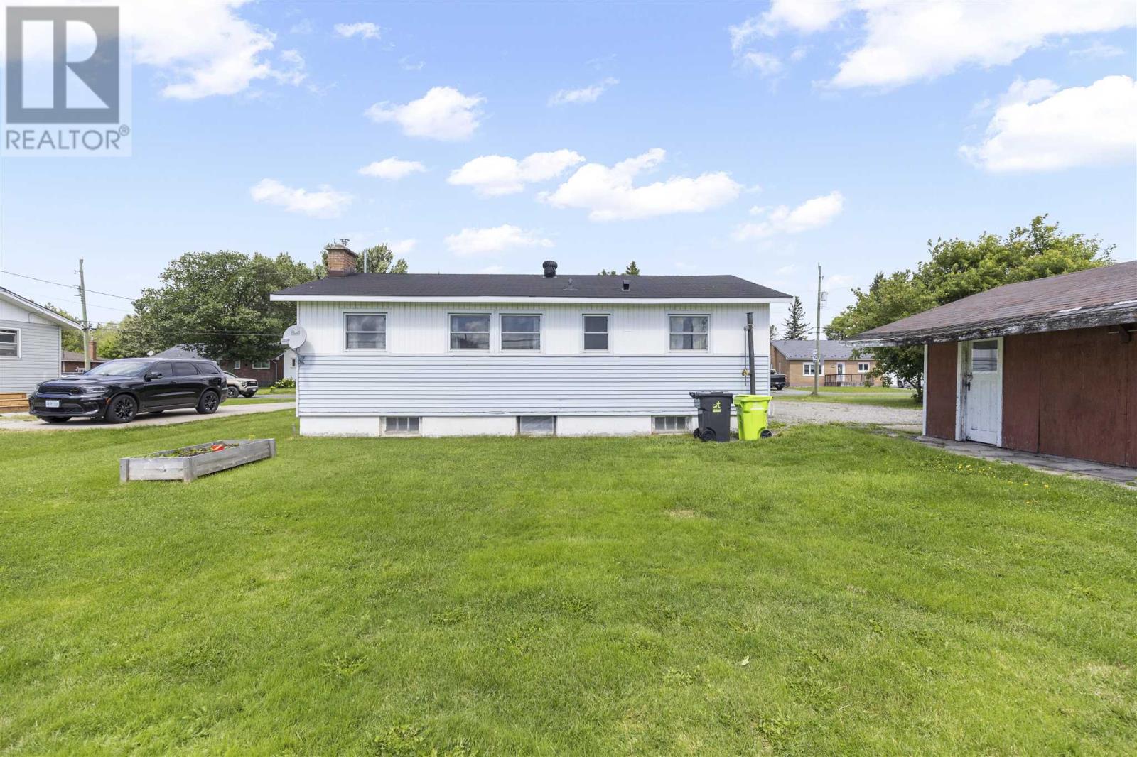 Photo 39 of 353 Doncaster Rd, Sault Ste Marie ON