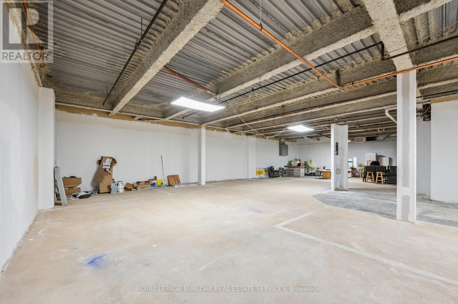 Photo 19 of B 103 751 Victoria Street S, Kitchener ON