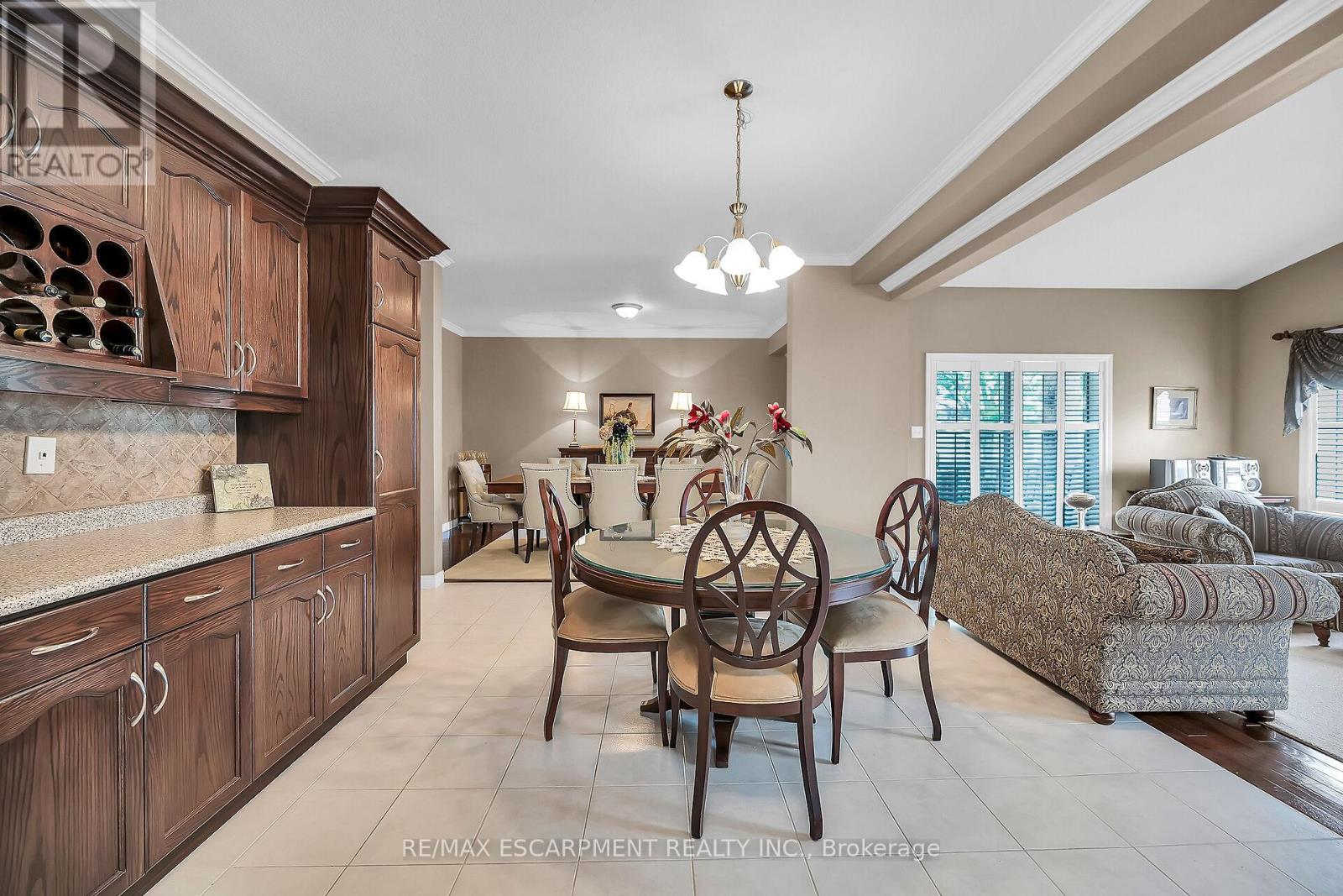 Photo 13 of 7 Kathleen Court, Hamilton ON