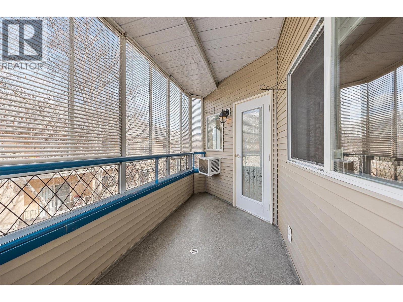 316 877 KLO Road, Kelowna