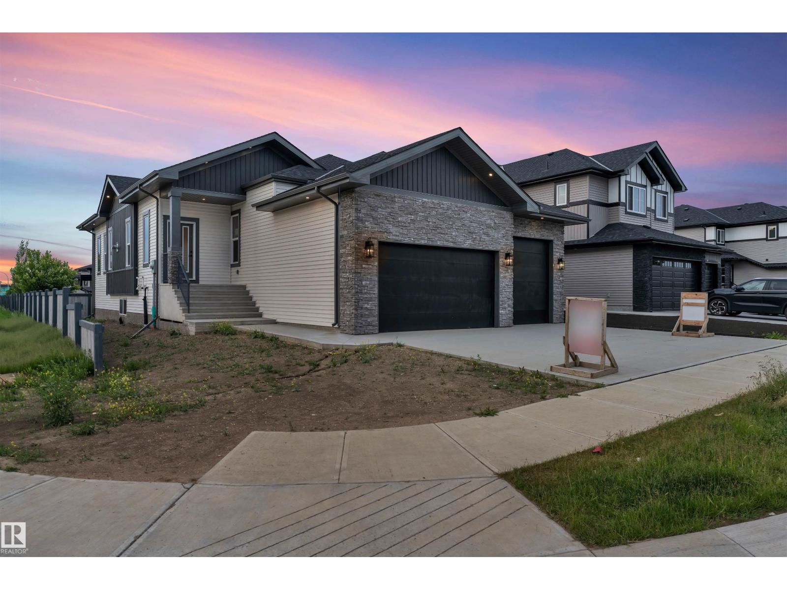 Photo 37 of 30 Avonlea Wy, Spruce Grove AB