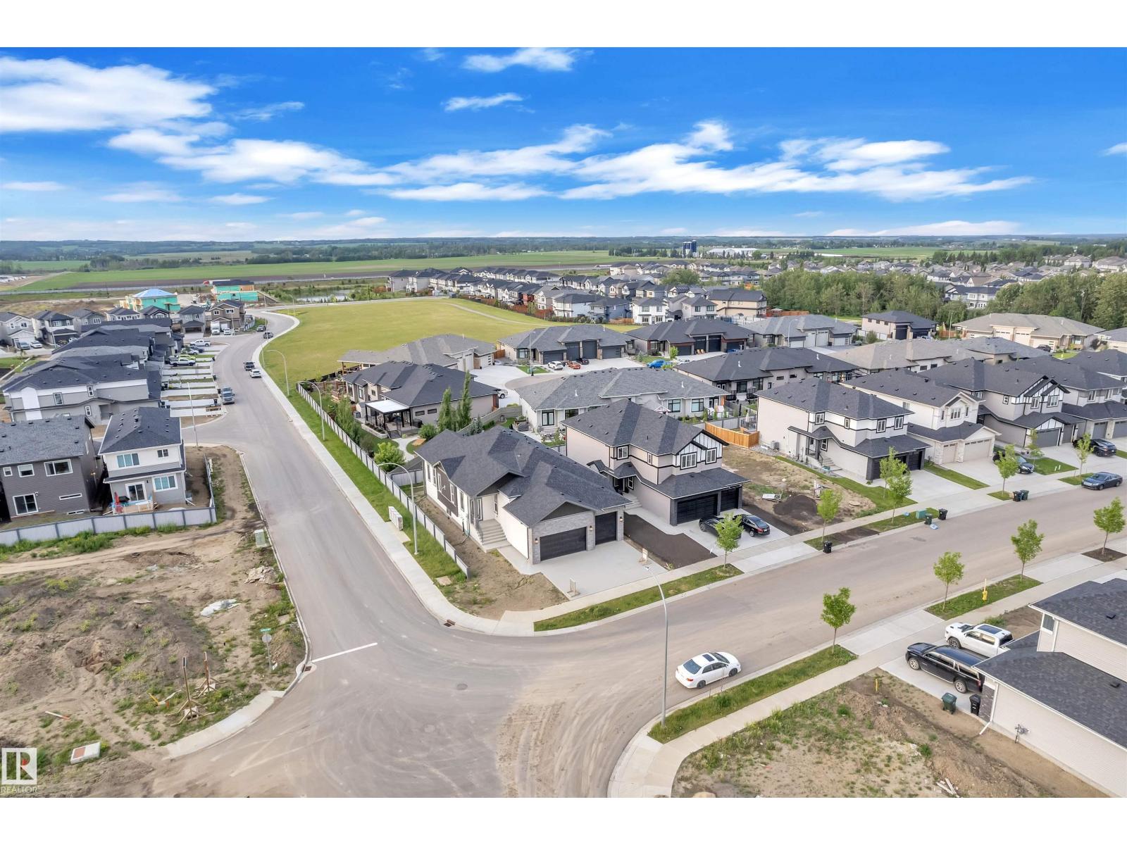 Photo 40 of 30 Avonlea Wy, Spruce Grove AB