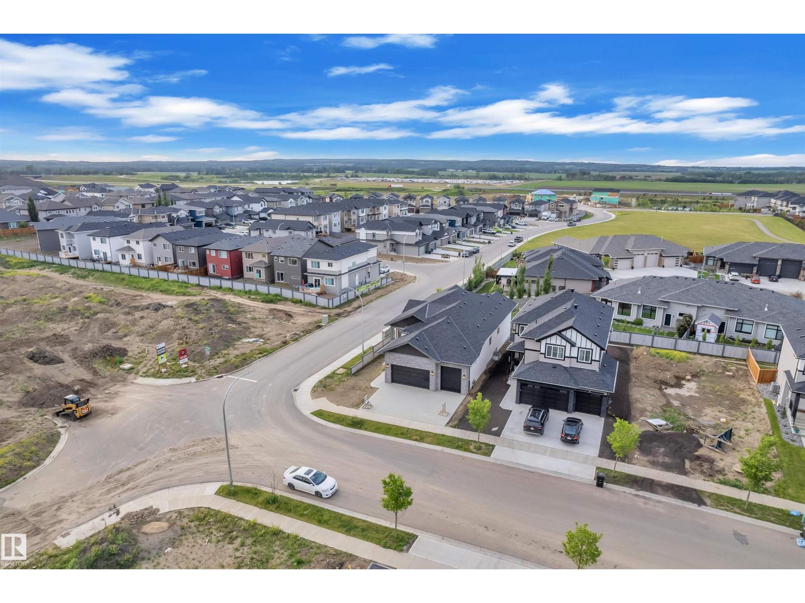 Photo 42 of 30 Avonlea Wy, Spruce Grove AB
