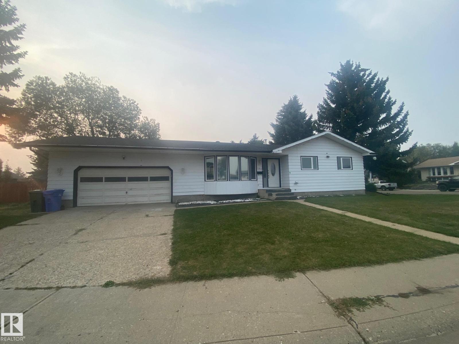 Photo 1 of 180 Willow Dr, Wetaskiwin AB
