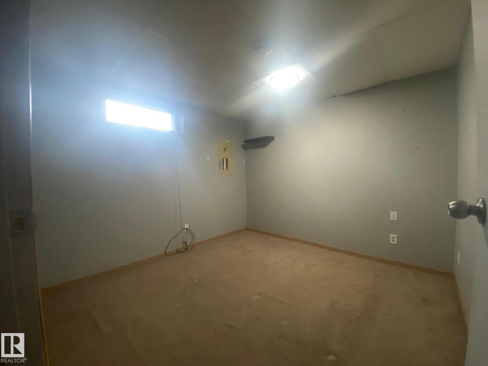 Photo 31 of 180 Willow Dr, Wetaskiwin AB