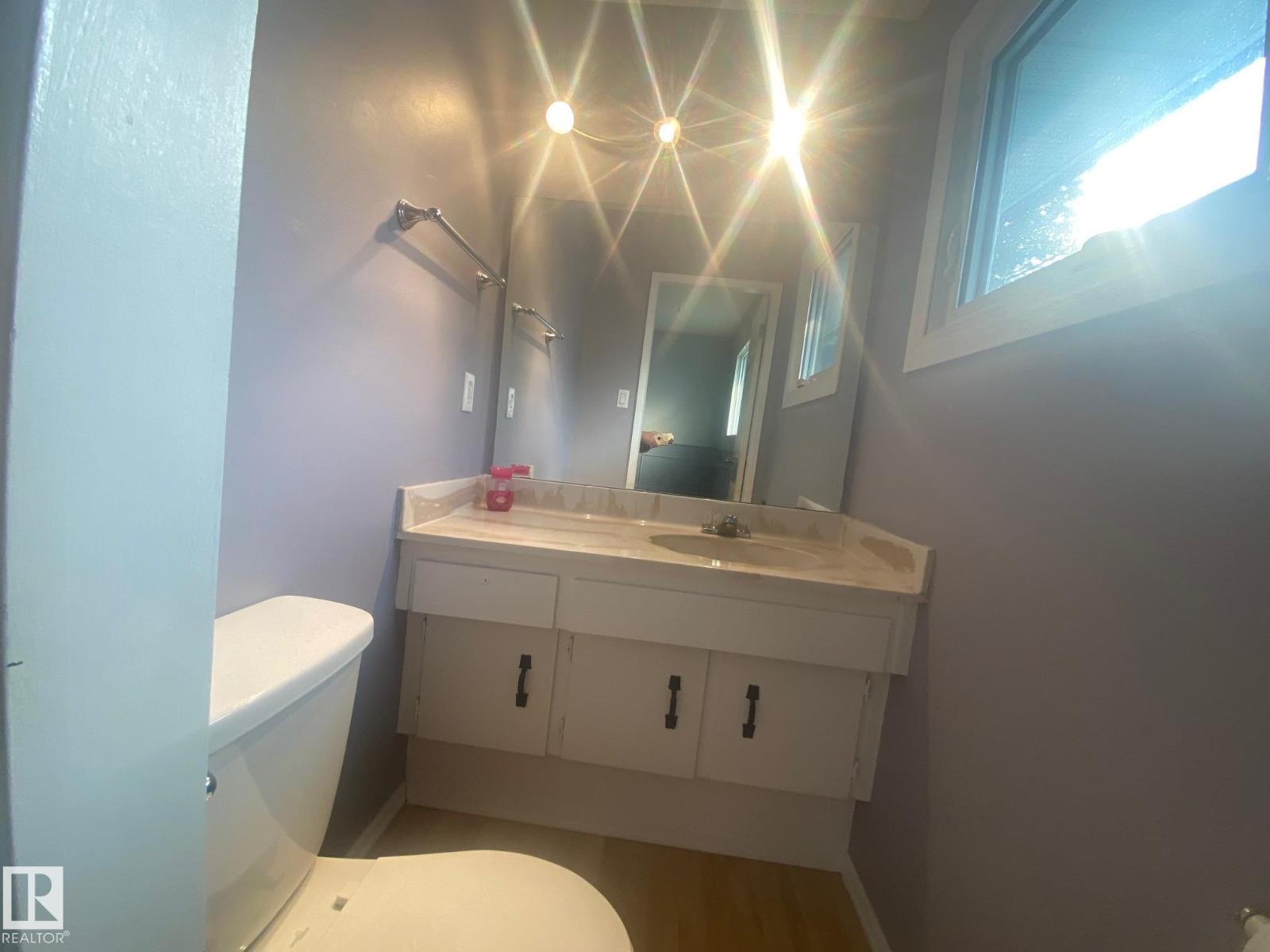 Photo 18 of 180 Willow Dr, Wetaskiwin AB