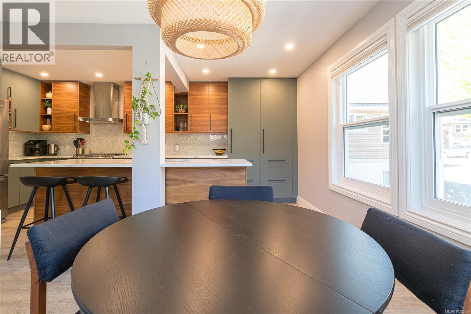 Photo 6 of 5 4580 West Saanich Rd, Saanich BC