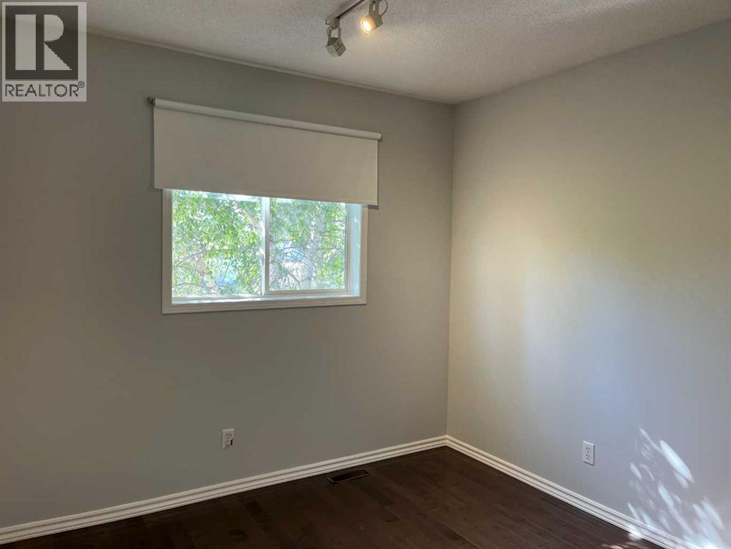 Single Family House for Sale in  Hidden Spring Green NW Hidden Valley Calgary 