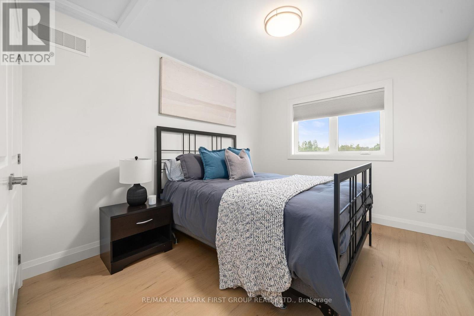 Photo 26 of 118 Royal Gala Drive, Brighton ON