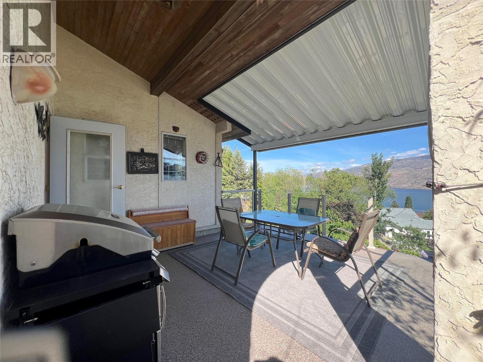  6045 Ellison Avenue, Peachland