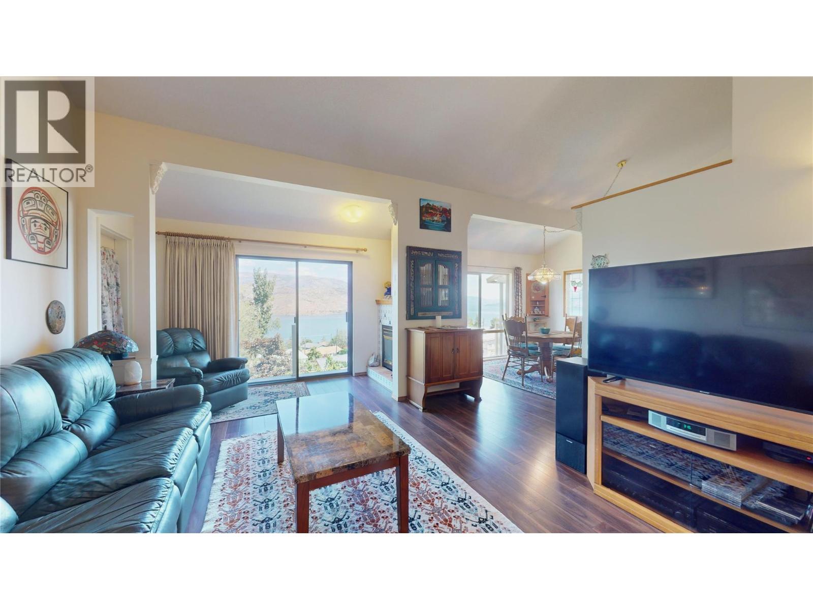  6045 Ellison Avenue, Peachland