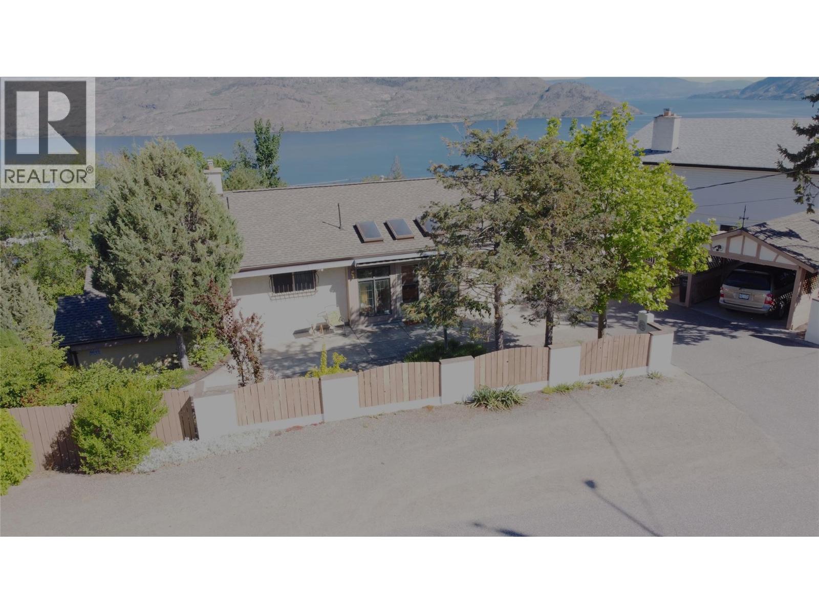  6045 Ellison Avenue, Peachland