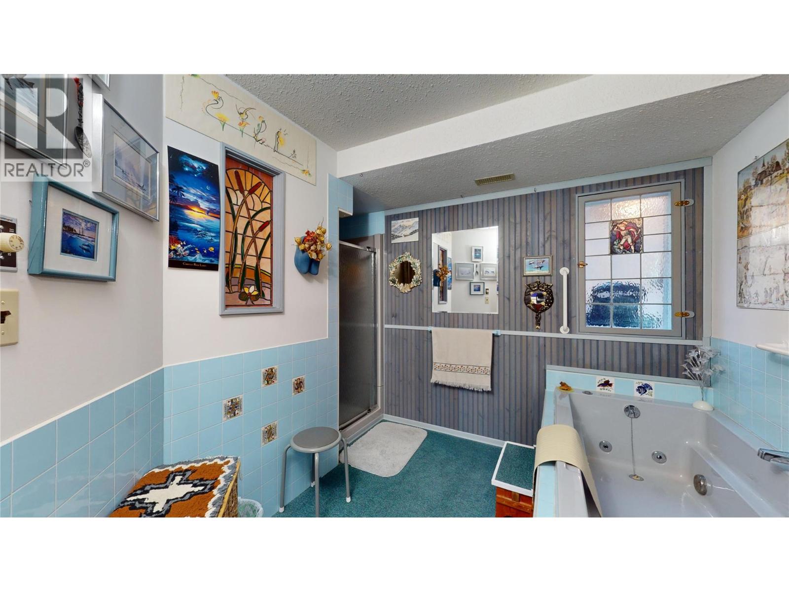  6045 Ellison Avenue, Peachland